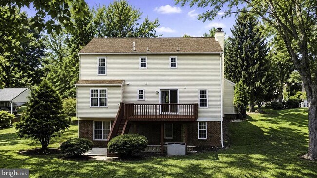 Building Photo - 15025 Timberlake Dr