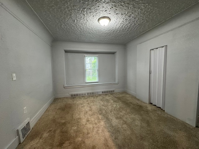Building Photo - 326 Eastlawn St