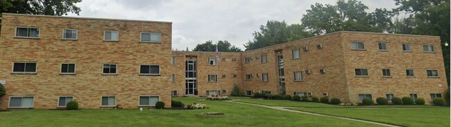 Interior Photo - Oak Hill Manor