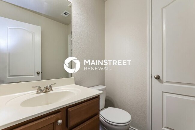 Building Photo - 3 Bedroom Pet-Friendly Home in CONVERSE, TX with Main Street Renewal