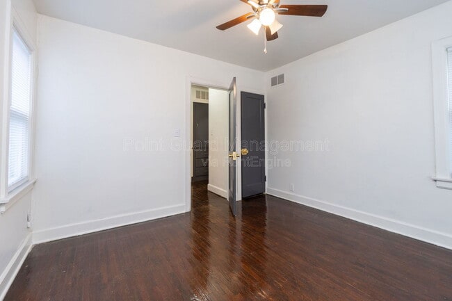 Building Photo - 102 W Zimmerly St