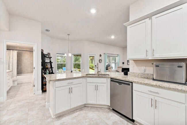 Building Photo - 8324 Amalfi Cir