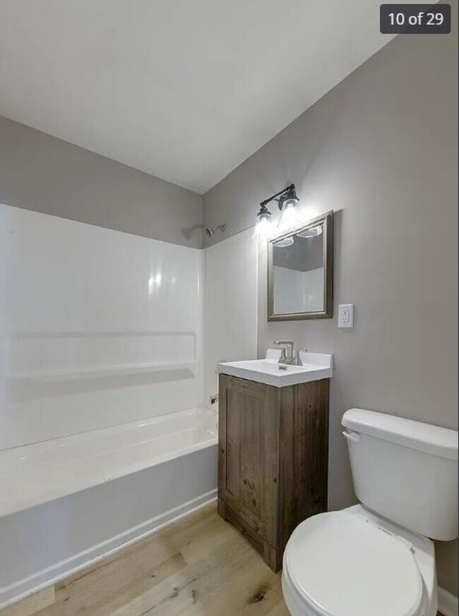 Building Photo - 319 N St Paul St