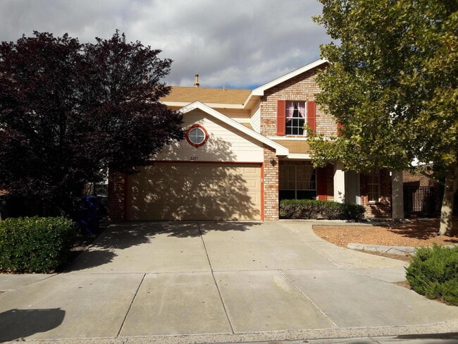 Building Photo - 2215 Sunstone Dr NW