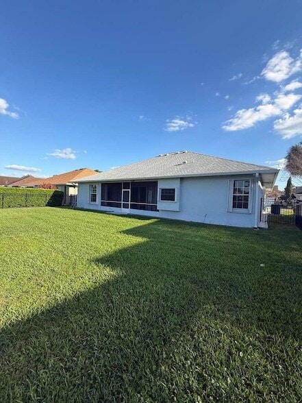 Building Photo - 3739 Ahoya Ln