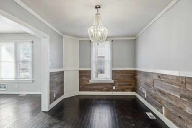 Building Photo - Spacious 4-Bedroom Home in South Wichita - Close to Downtown with a Large Backyard