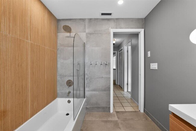 Building Photo - 13940 Antigua Dr