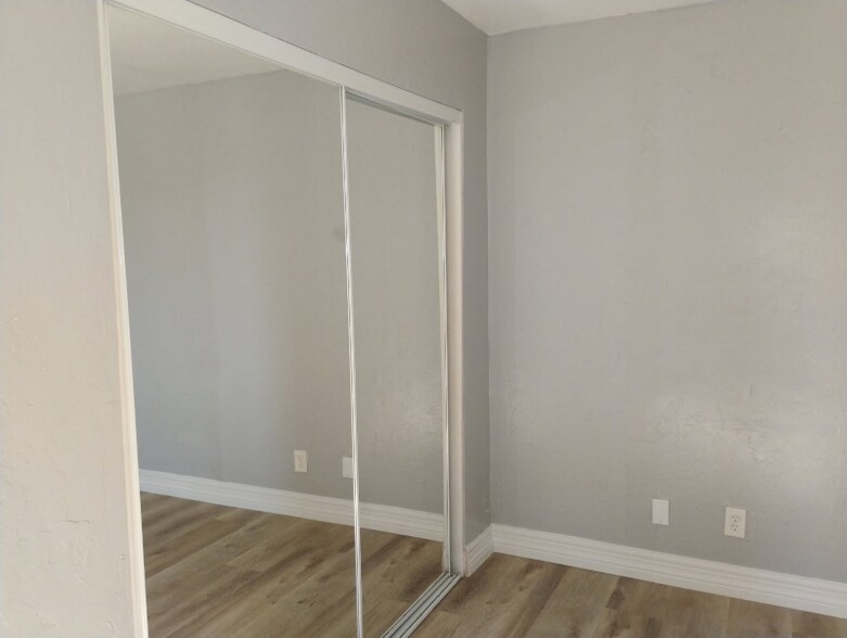 Building Photo - 2627 N 27th St