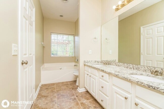 Building Photo - 113 Cross Cove Ct, Hendersonville, TN 37075