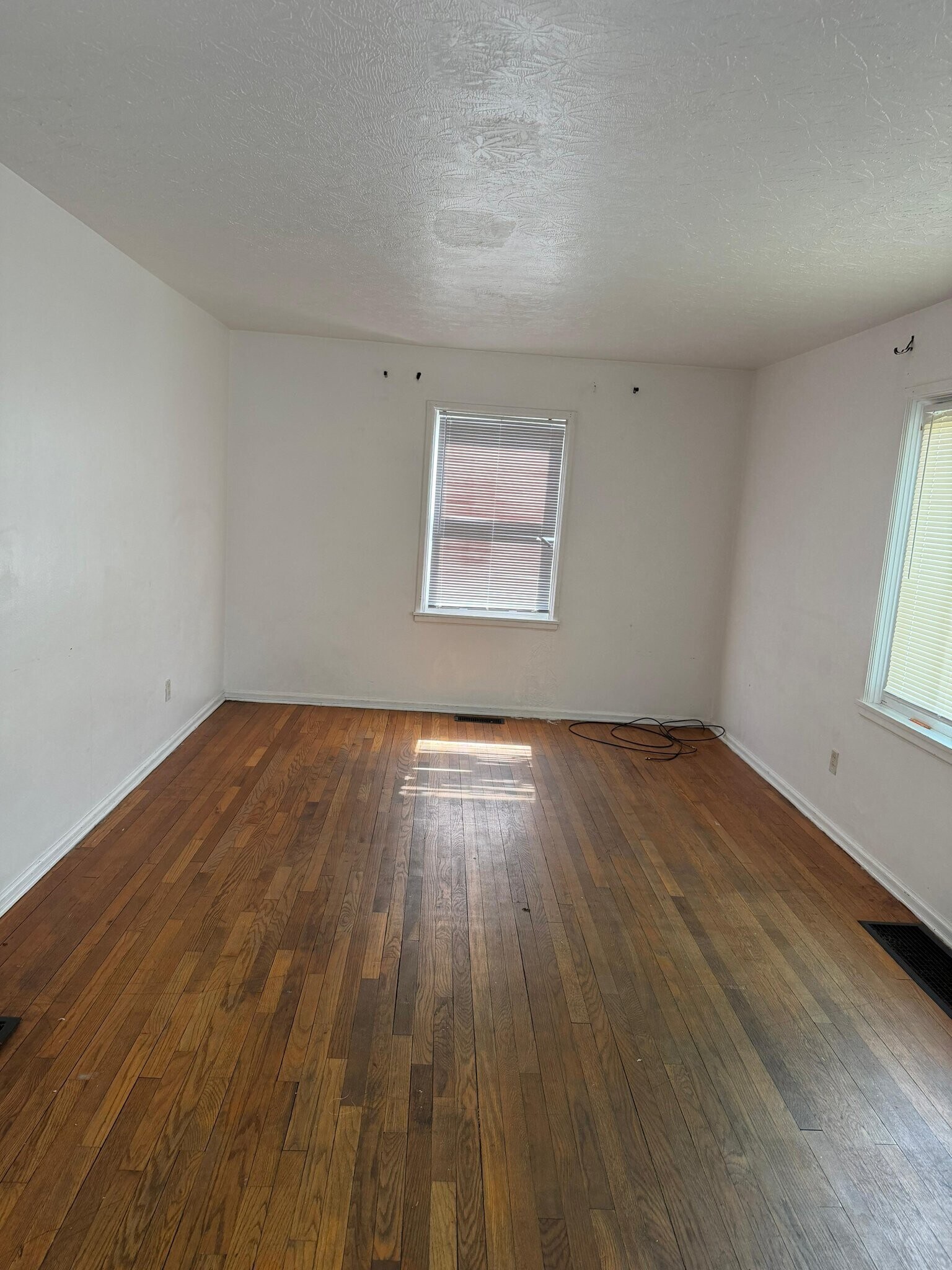 Building Photo - 2119 Bellefontaine Ave