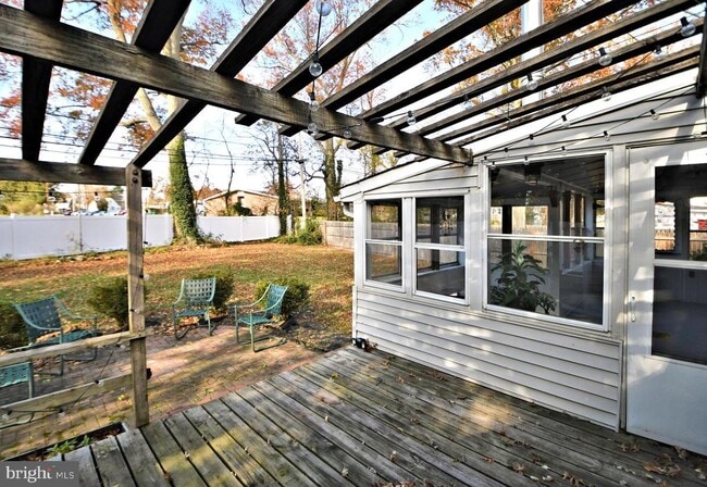 Building Photo - 660 Osborne Ave