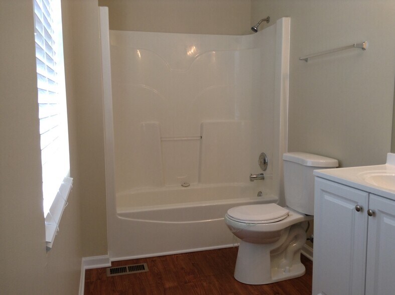 Building Photo - 5301 Sunmeadow Dr