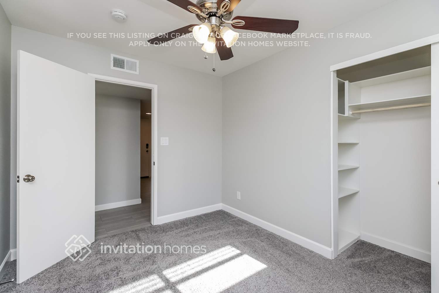 Building Photo - 1140 E Malibu Dr