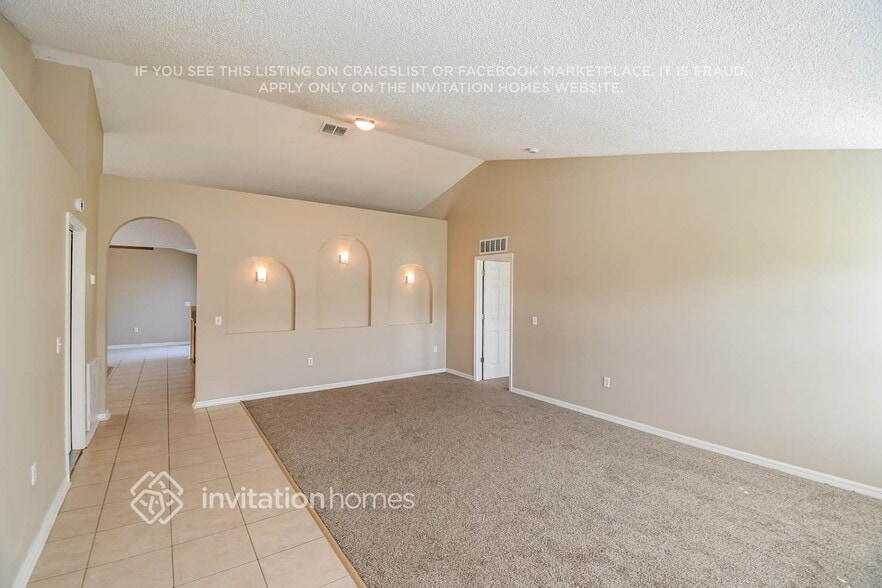 Building Photo - 4024 Half Moon Cir