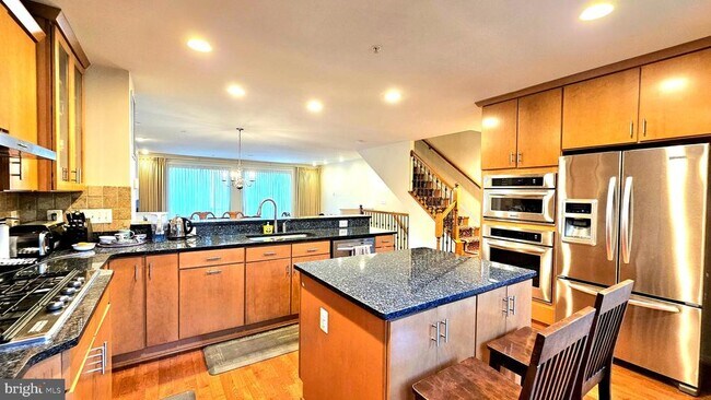 Building Photo - 3141 Blue Barn Way