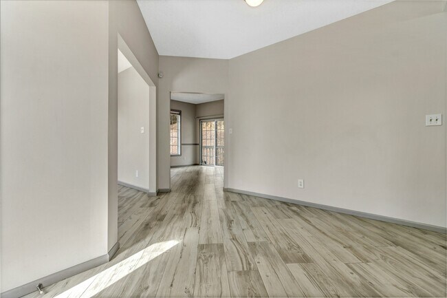 Building Photo - 12 Bethel Dr