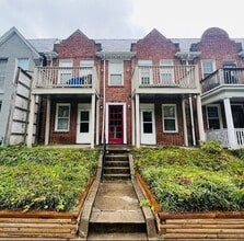 Building Photo - 3118 Hanover Ave