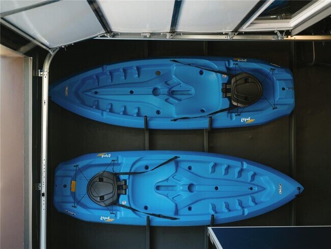 Building Photo - 2 Southport Ln