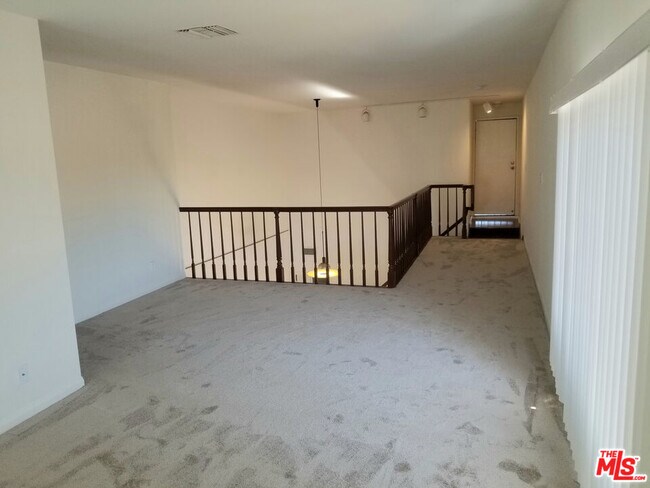 Building Photo - 10620 Eastborne Ave