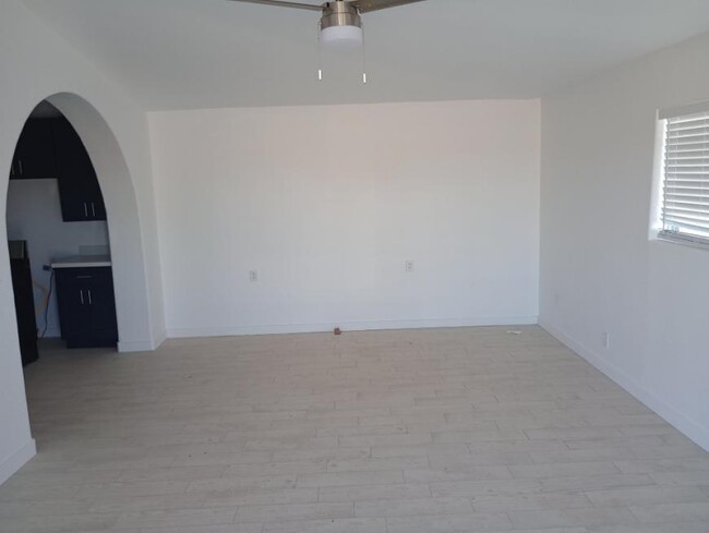 Building Photo - 2 bedroom in Eloy AZ 85131
