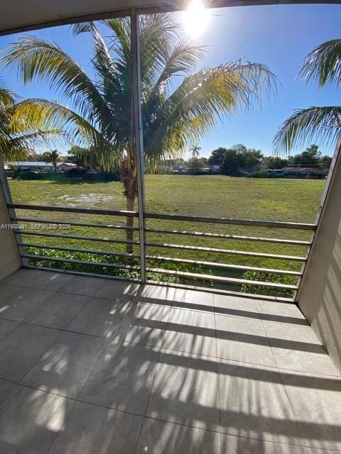 Building Photo - 2775 Taft St