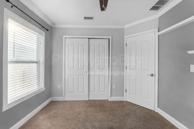 Building Photo - 9135 Mirah Wind Pl