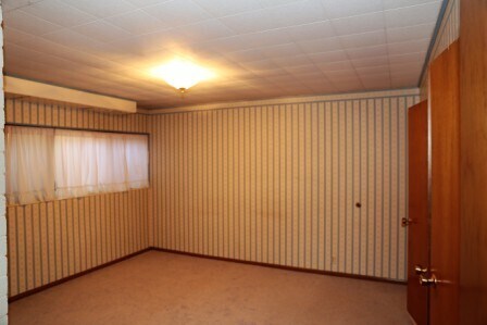 Building Photo - 565 S 200 E