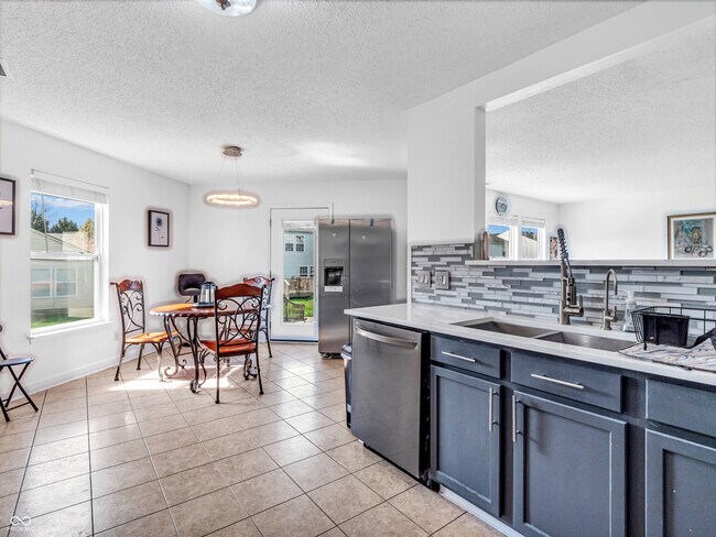 Building Photo - 8813 Browns Valley Ln