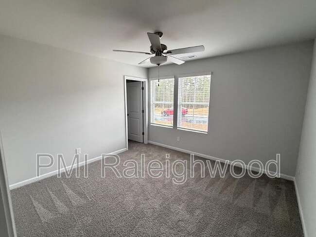 Building Photo - 289 Greenbay St