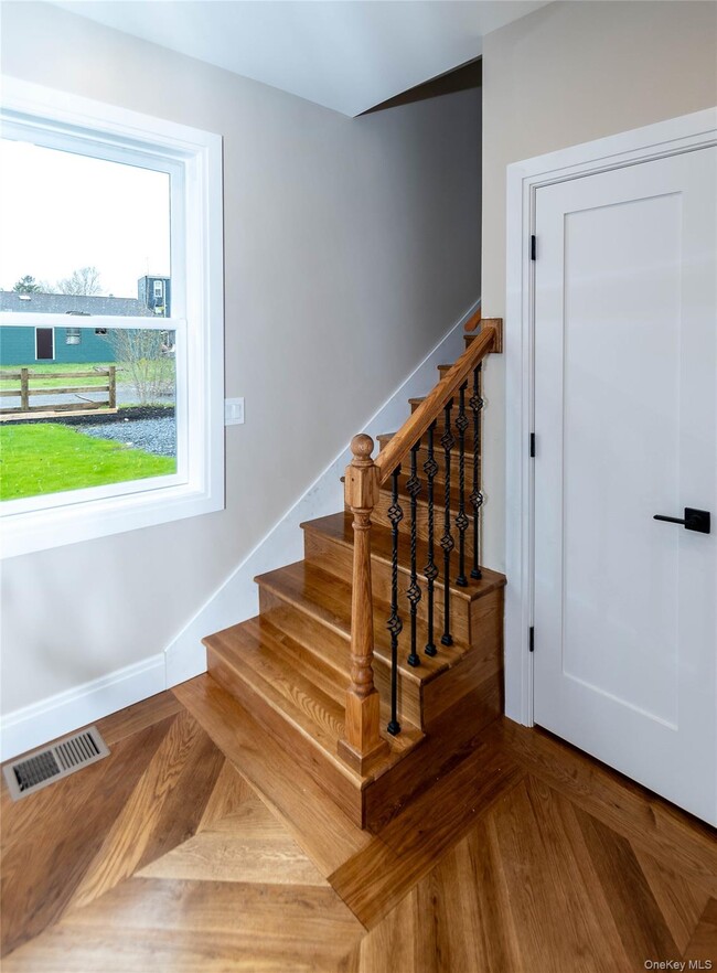 Building Photo - 4407 Albany Post Rd