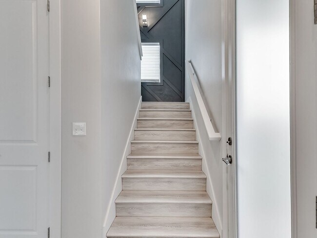 Building Photo - Beautiful New Construction Home in Edmond/...