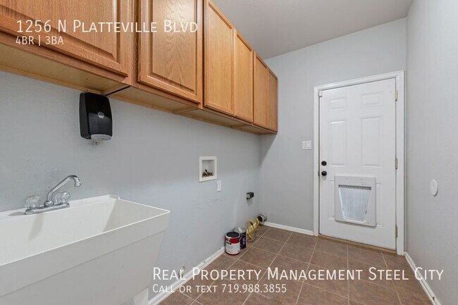 Building Photo - 1256 N Platteville Blvd
