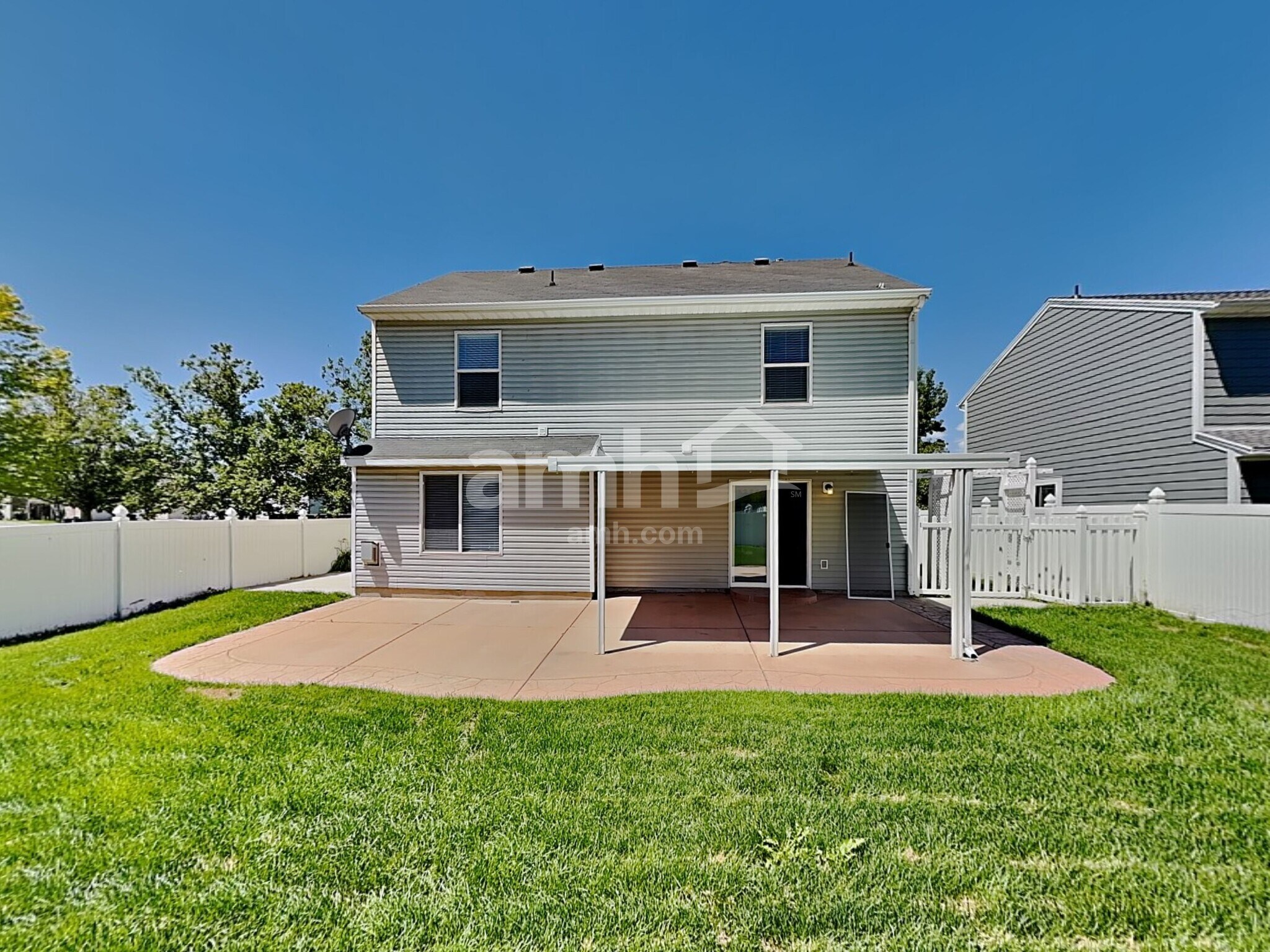 Building Photo - 37 N Montrose Dr