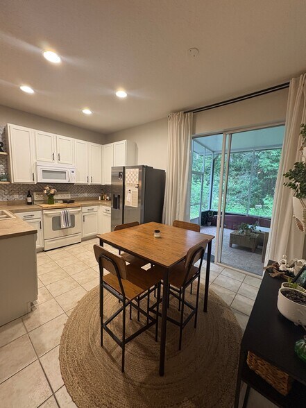 Building Photo - 12721 Sunland Ct
