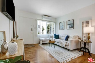 Building Photo - 238 N Almont Dr