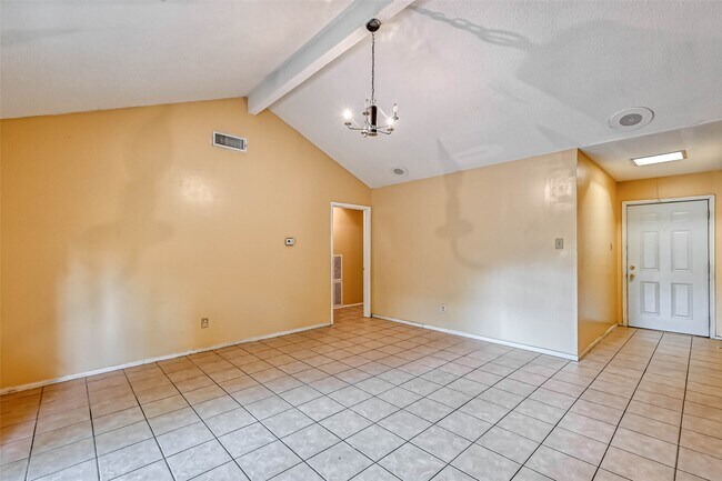 Building Photo - 14427 Campden Hill Rd