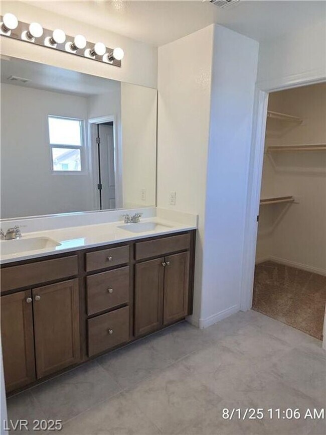 Building Photo - OUTSTANDING HOME IN CADENCE COMMUNITY!