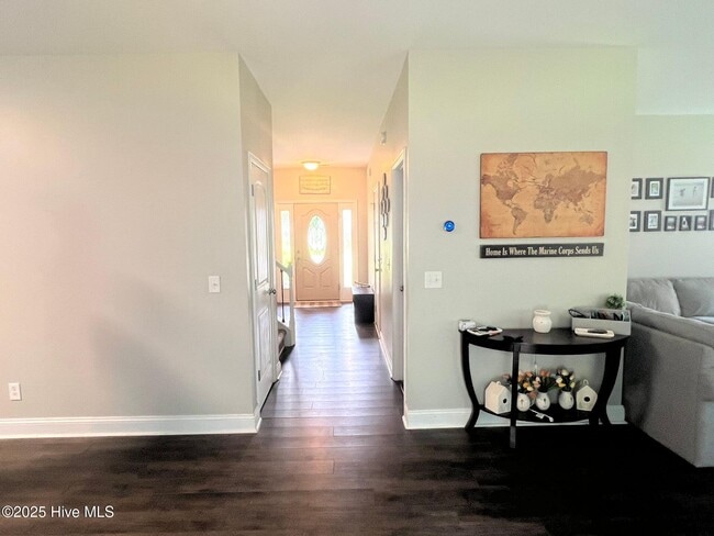 Building Photo - 116 Navy Blue Dr