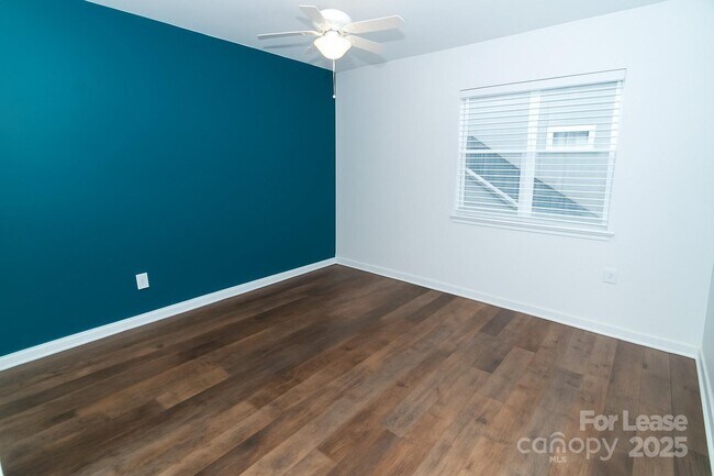 Building Photo - 131 Ashford Hollow Ln