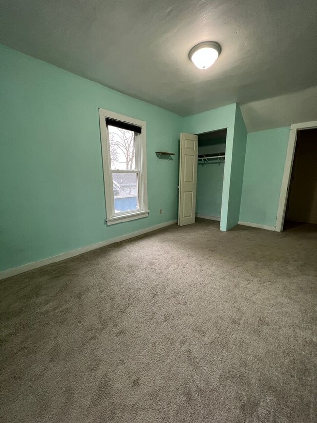 Building Photo - 1326 Mississippi St