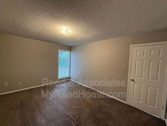 Building Photo - 7004 Wesley Ct