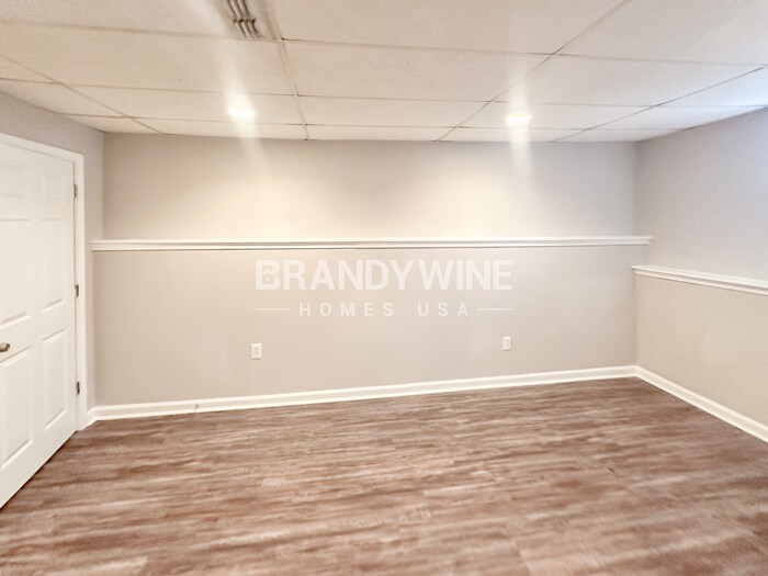 Building Photo - 581 Twin Oaks Ln