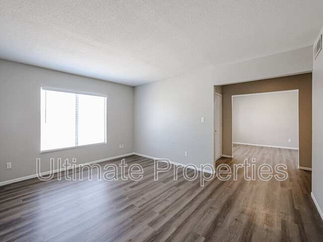 Building Photo - 5357 W Cholla St