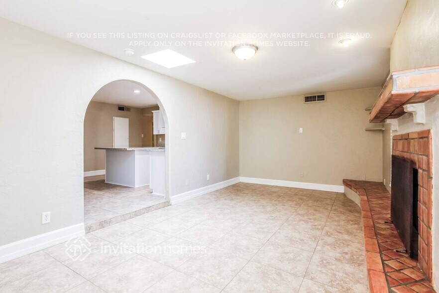 Building Photo - 15218 N 38th St