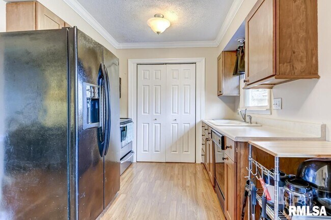 Building Photo - 228 Stutely Ln