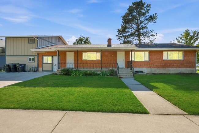 Building Photo - 189 N 300 E