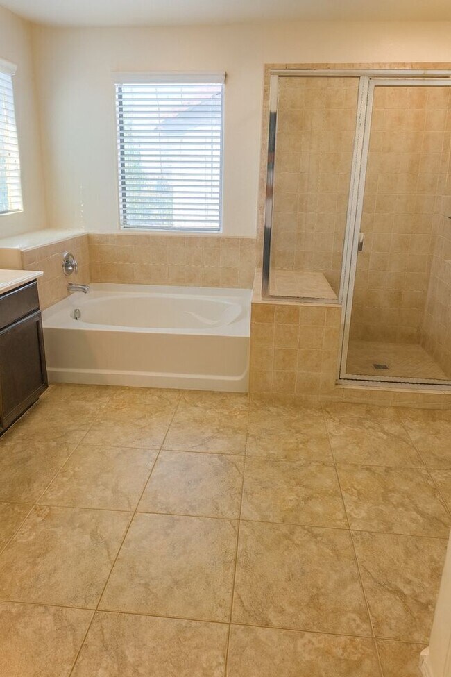 Building Photo - Charming 3BR House in Buckeye