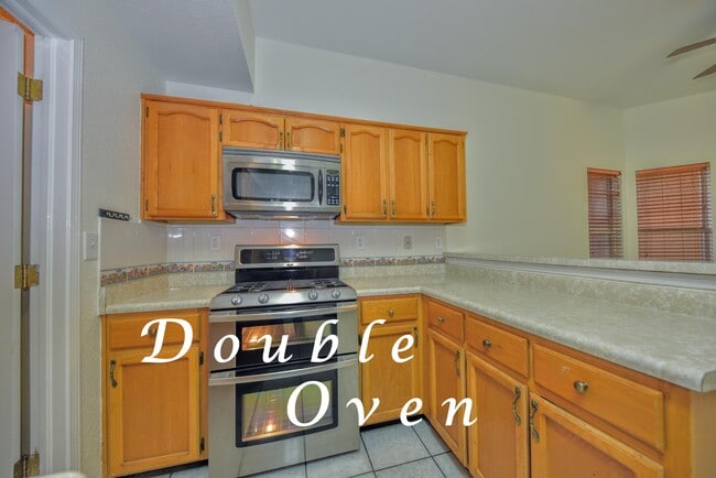 Building Photo - 1372 Michelangelo Dr