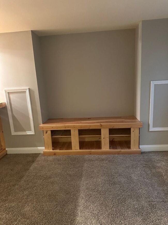 Building Photo - Move-In Ready 3Br 2Ba