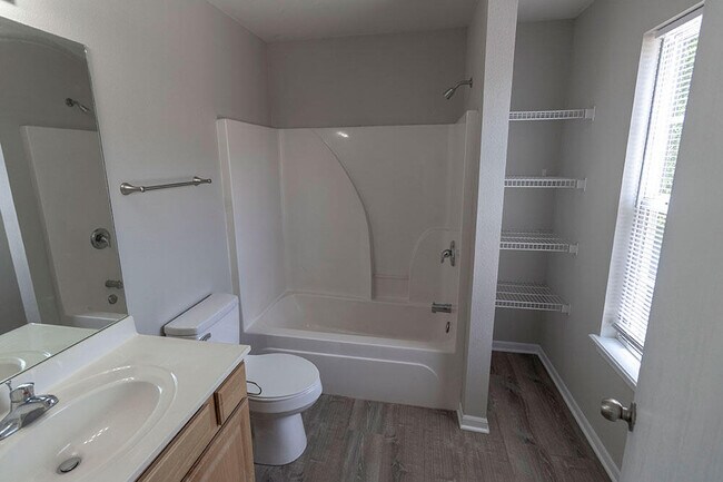 Building Photo - 1643 Citadel Dr